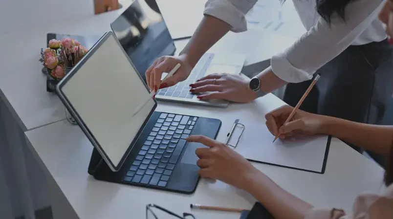 what does a hubspot consultant do